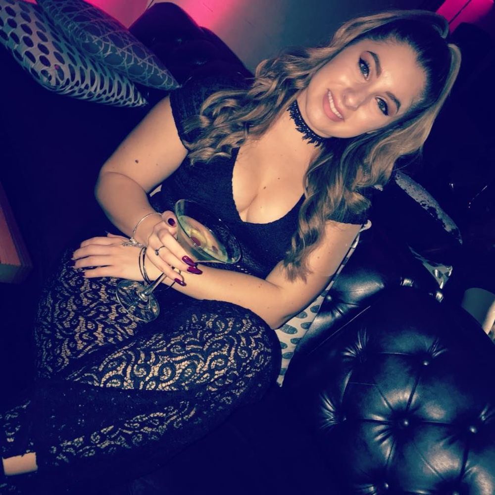 Meet your Posher, Teri